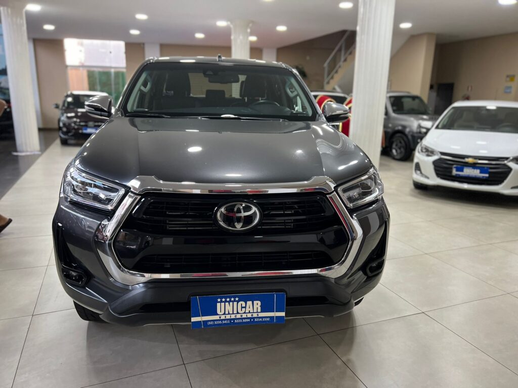 HILUX 4