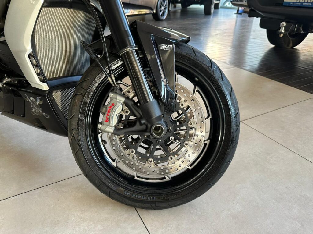 XDIAVEL 8